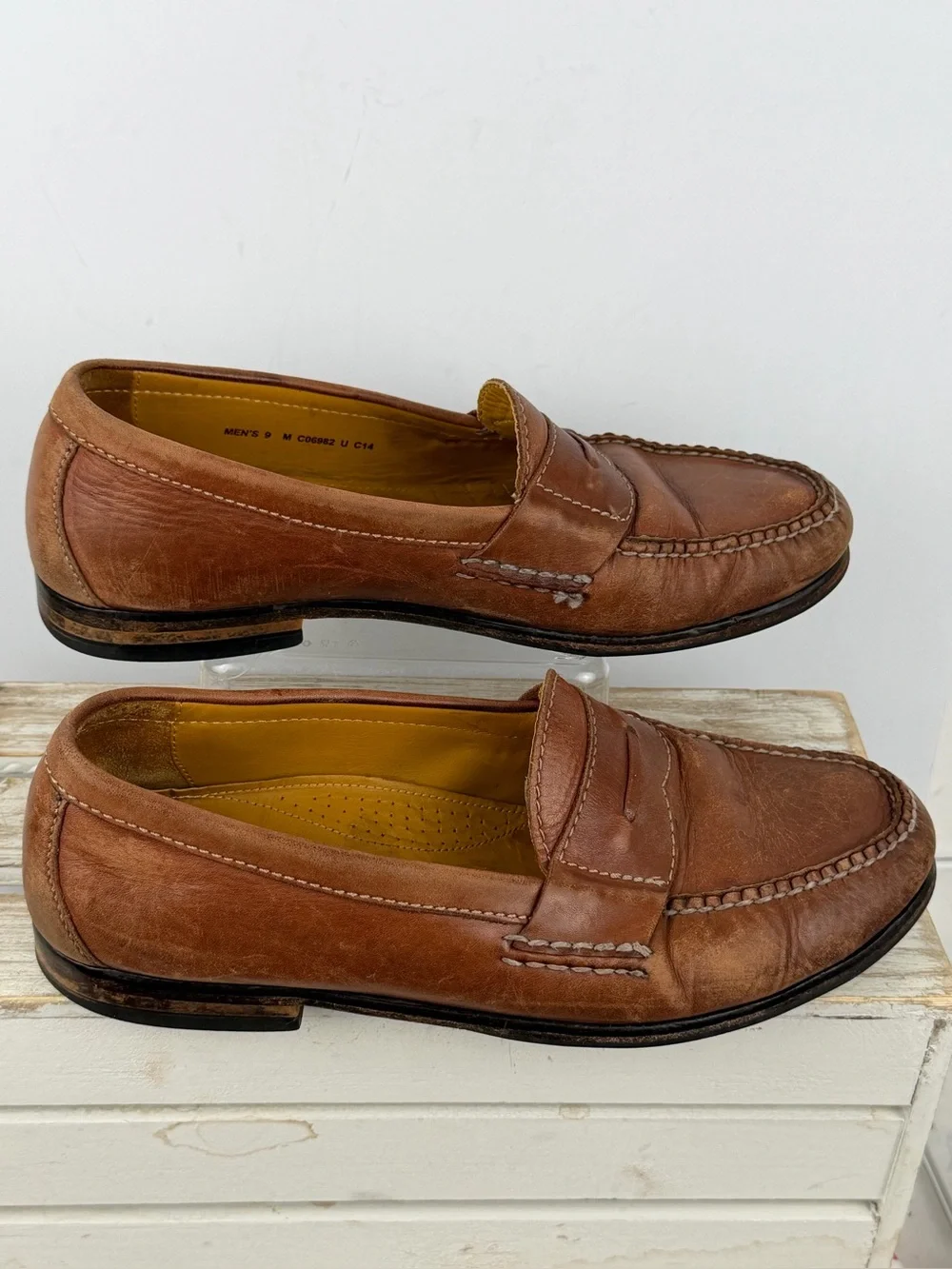 Cole Haan brown leather penny loafers traditional moccasin stitching Sz 9M